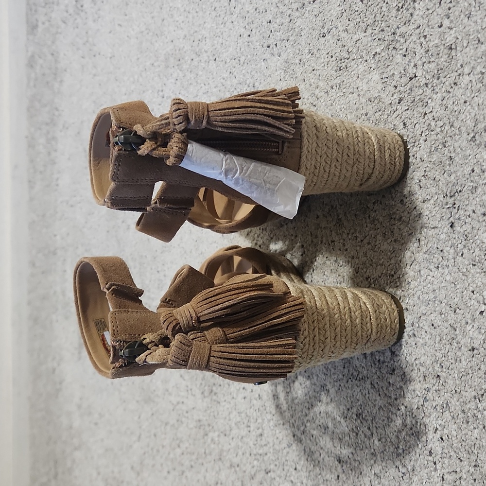 New Without Box Ugg Raquel Platform Espadrille Sa… - image 4